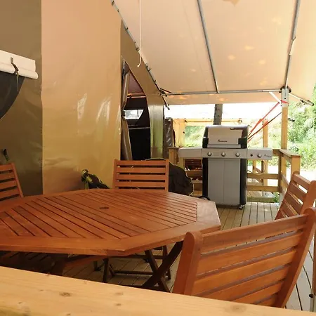 Campsite Camping Plateau Des Chasses Mandelieu-la-Napoule